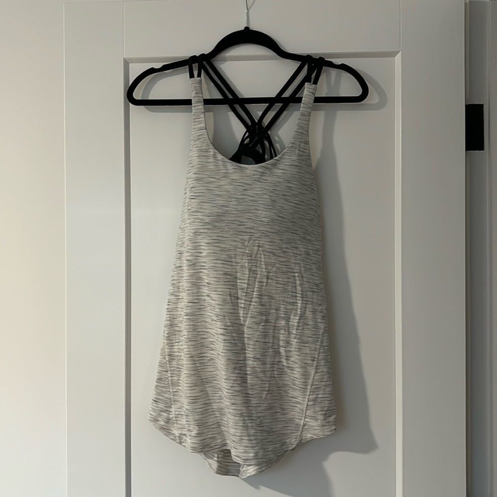Lululemon tank with build in sports bra